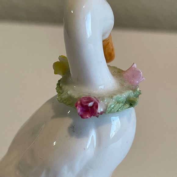 Set of 2 White Geese Bone China Vintage Omnibus. - Picture 3 of 13